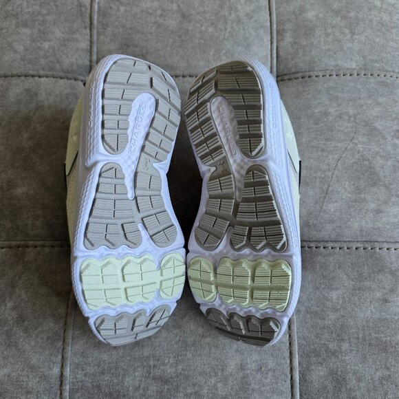 NWT Under Armour Charged Verssert 2 Women's Running Shoes Size 6 - Picture 7 of 8